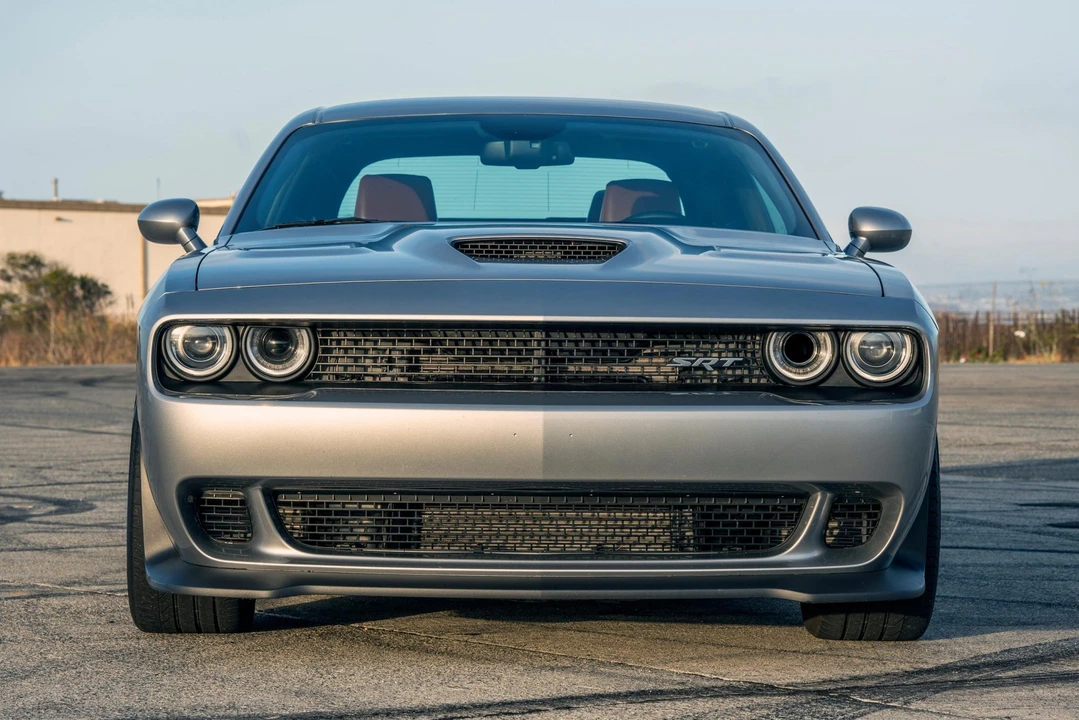 2015 Dodge Challenger SRT Hellcat 3rd Gen - Image 26 of 31