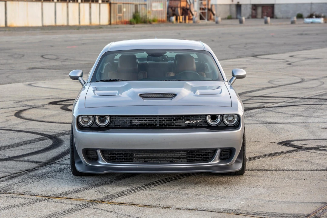 2015 Dodge Challenger SRT Hellcat 3rd Gen - Image 27 of 31