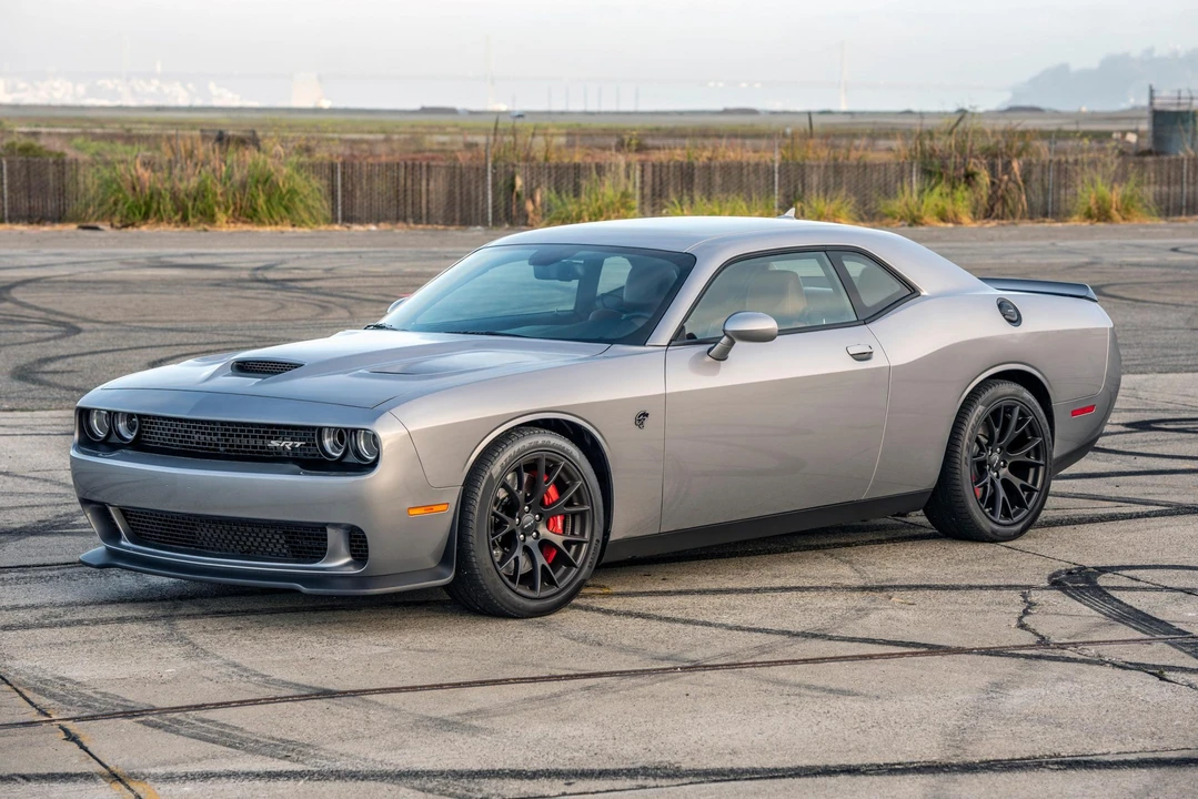 2015 Dodge Challenger SRT Hellcat 3rd Gen - Image 31 of 31