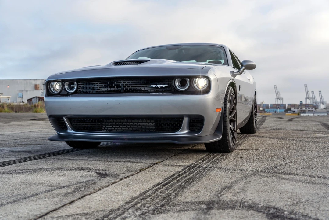 2015 Dodge Challenger SRT Hellcat 3rd Gen - Image 28 of 31