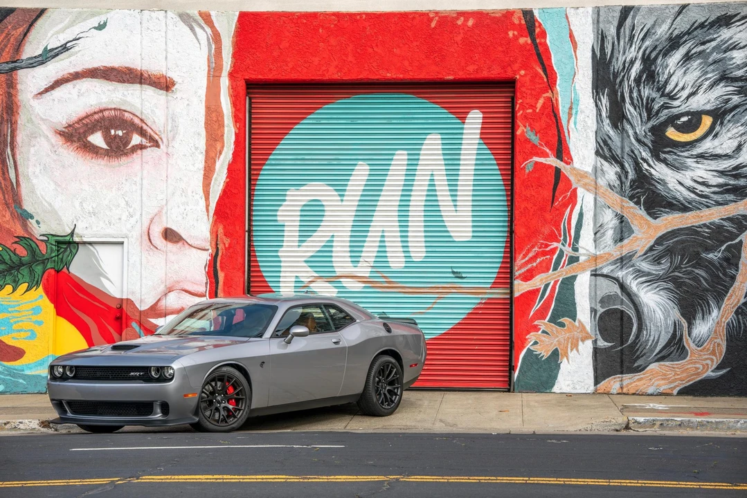 2015 Dodge Challenger SRT Hellcat 3rd Gen - Image 4 of 31