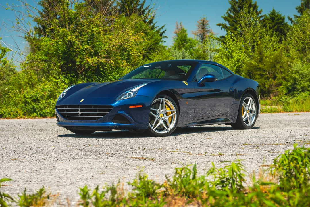 2015 Ferrari California T - Image 4 of 31