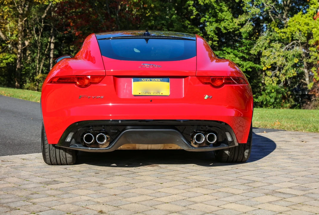 2015 Jaguar F-Type R 1st Gen - Image 22 of 31