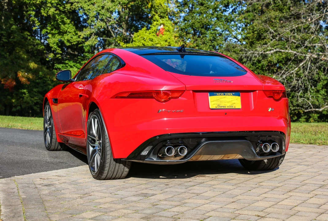 2015 Jaguar F-Type R 1st Gen - Image 23 of 31