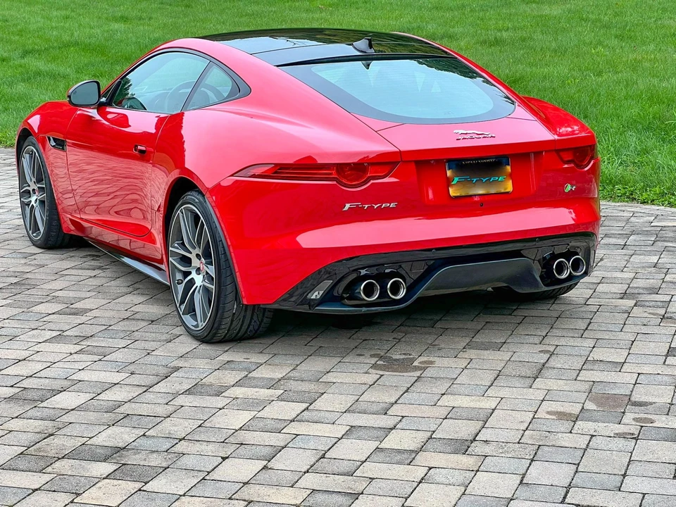2015 Jaguar F-Type R 1st Gen - Image 11 of 31