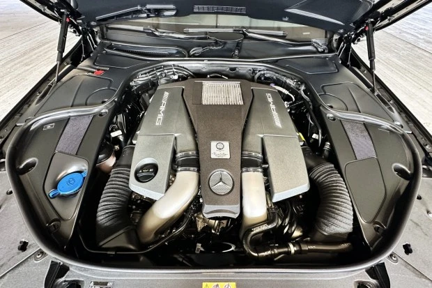 2015 Mercedes-Benz W222 S 63 & S 65 AMG - Image 6 of 7