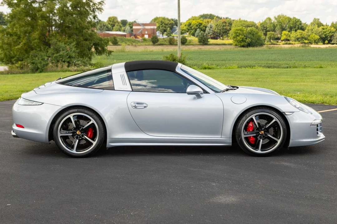 2015 Porsche 991 Targa 4 & 4S - Image 13 of 31