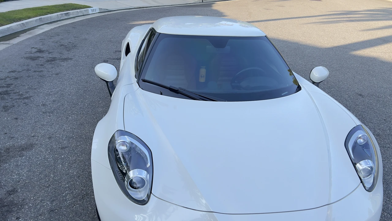 2016 Alfa Romeo 4C Coupe - Image 26 of 31