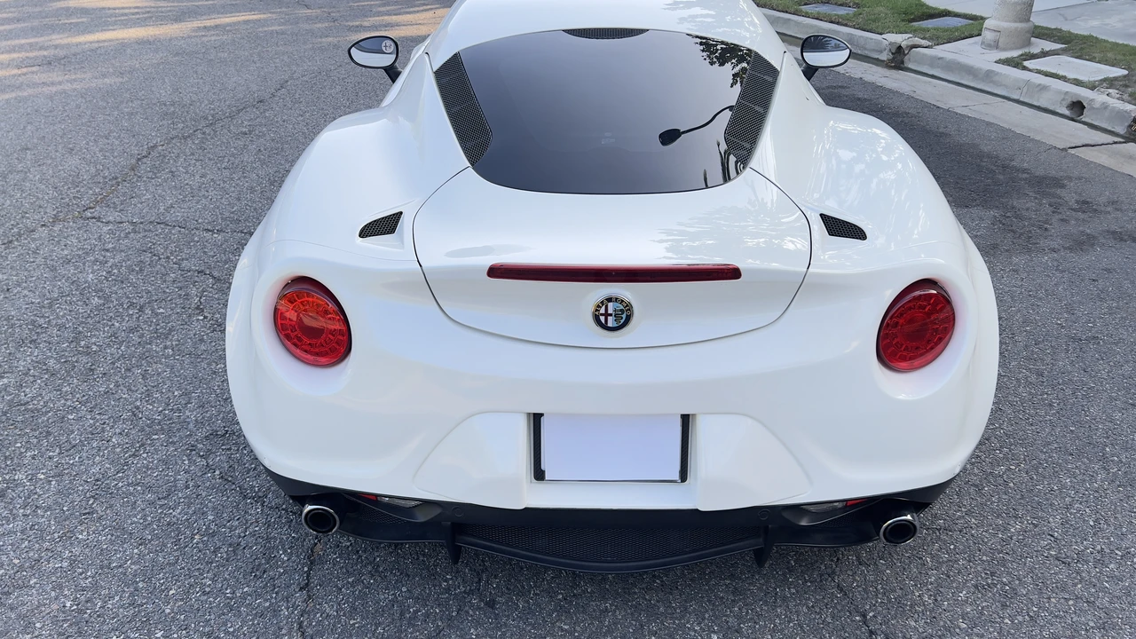 2016 Alfa Romeo 4C Coupe - Image 22 of 31
