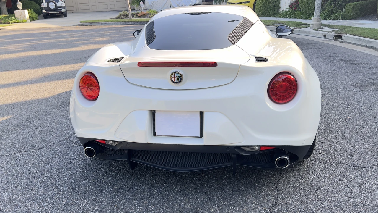 2016 Alfa Romeo 4C Coupe - Image 11 of 31