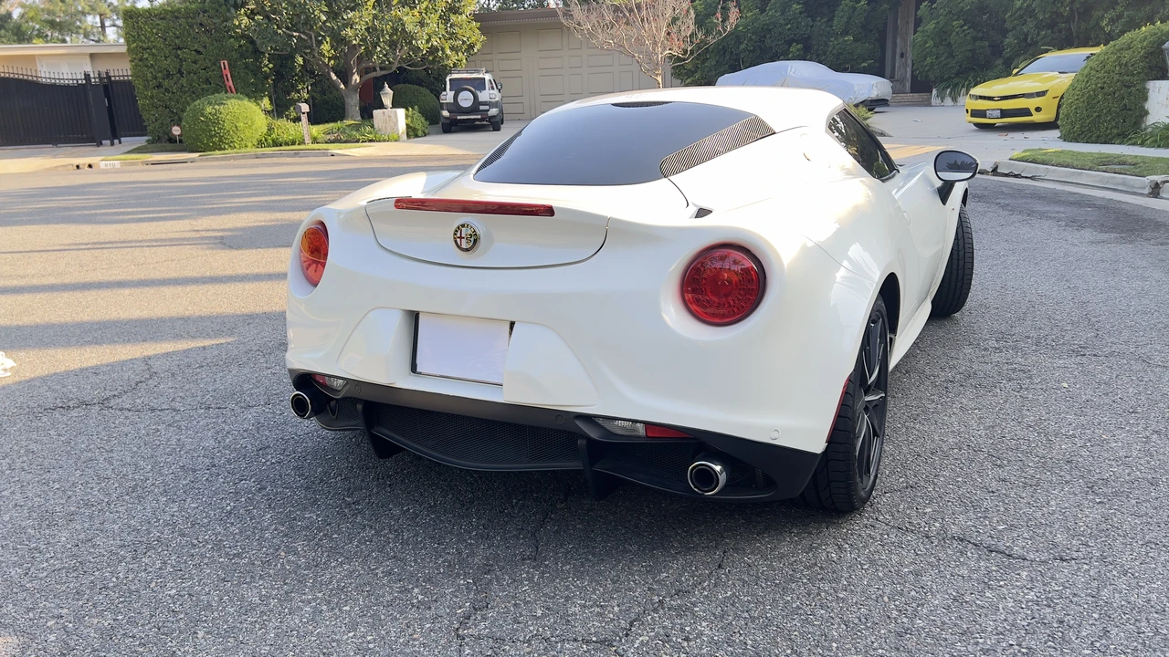 2016 Alfa Romeo 4C Coupe - Image 10 of 31