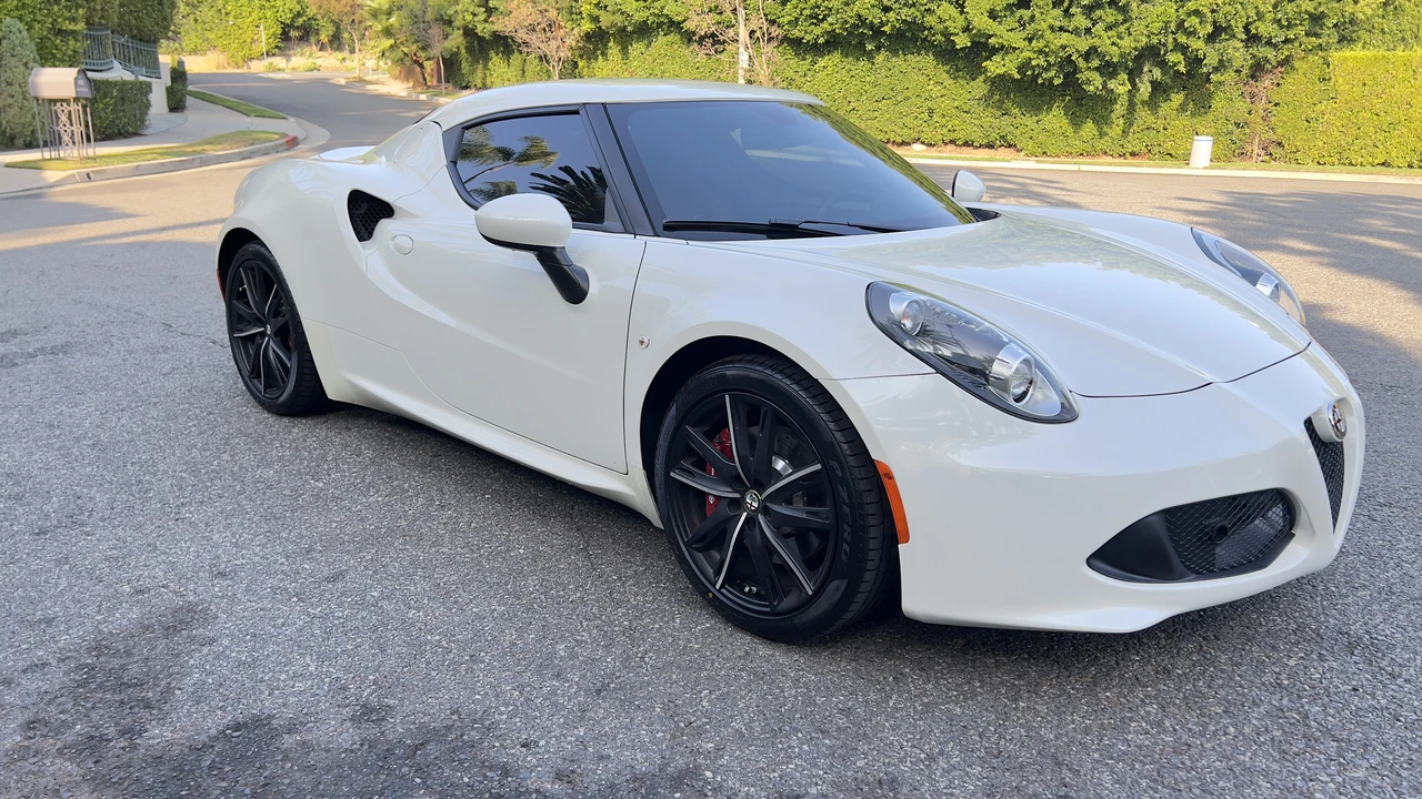 2016 Alfa Romeo 4C Coupe - Image 7 of 31