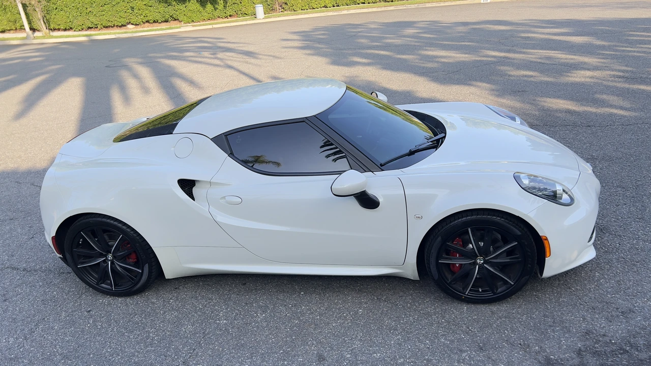 2016 Alfa Romeo 4C Coupe - Image 9 of 31