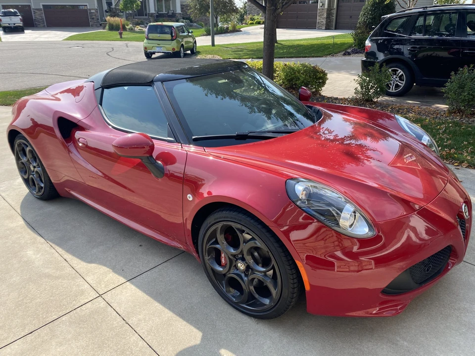2016 Alfa Romeo 4C Spider - Image 13 of 31