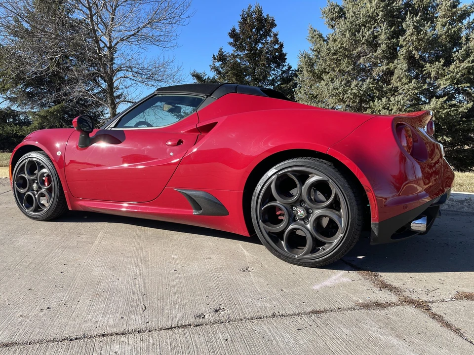 2016 Alfa Romeo 4C Spider - Image 4 of 31