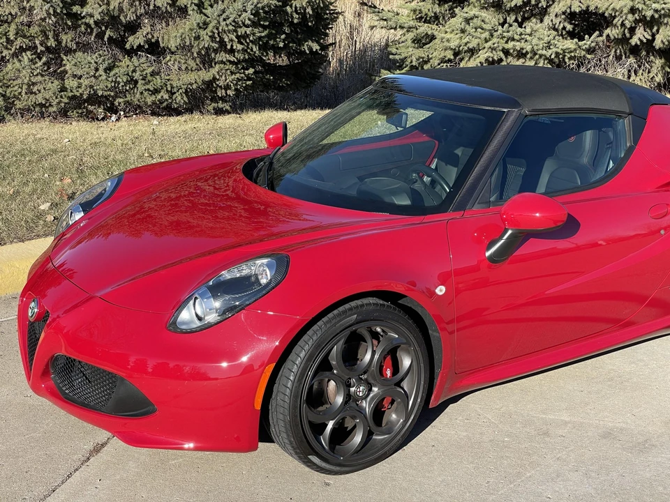 2016 Alfa Romeo 4C Spider - Image 18 of 31