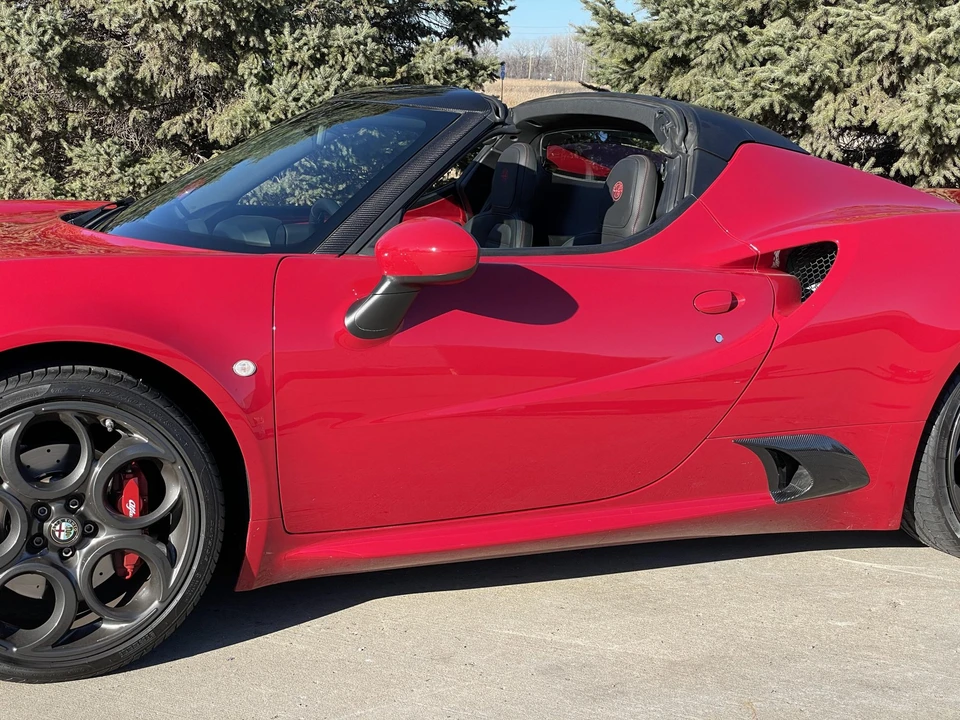 2016 Alfa Romeo 4C Spider - Image 21 of 31