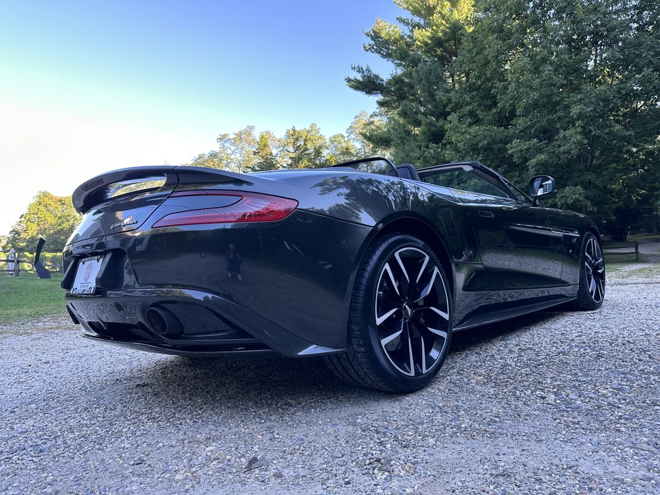 2016 Aston Martin Vanquish 2nd Gen - Image 13 of 31