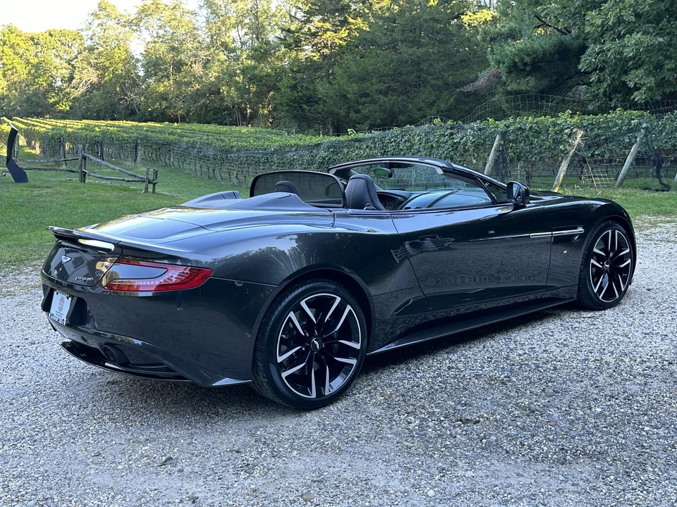 2016 Aston Martin Vanquish 2nd Gen - Image 11 of 31