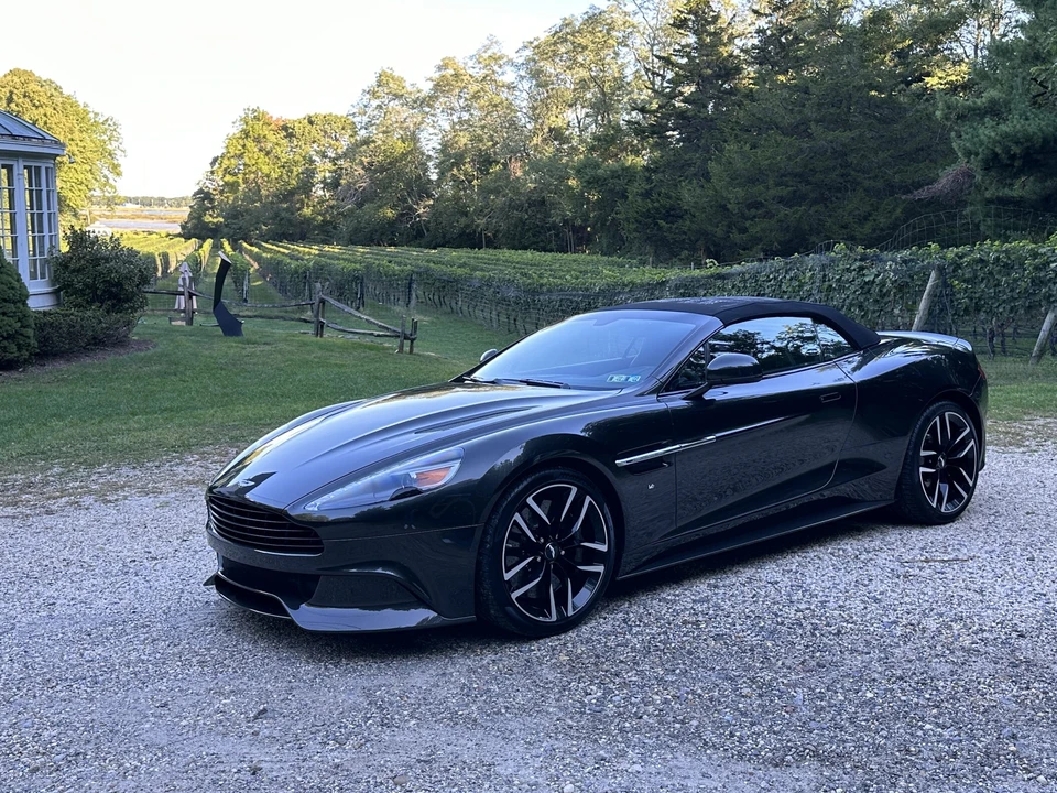 2016 Aston Martin Vanquish 2nd Gen - Image 24 of 31