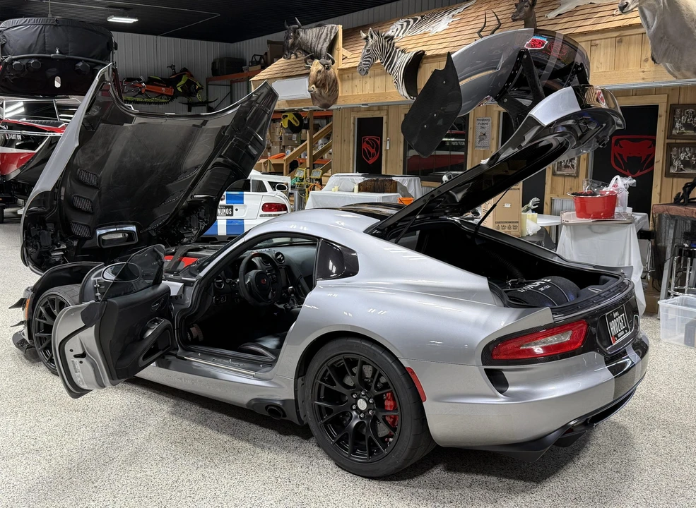 2016 Dodge Viper ACR 5th Gen - Image 17 of 31