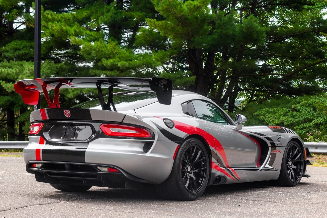 2016 Dodge Viper ACR 5th Gen - Image 14 of 31