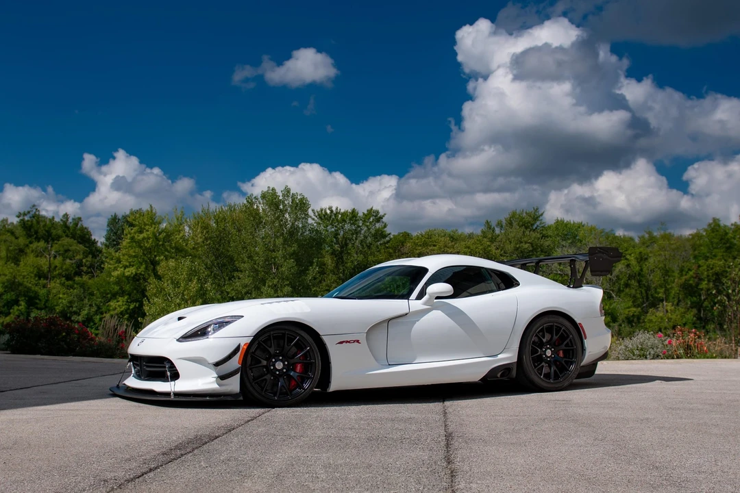 2016 Dodge Viper ACR 5th Gen - Image 2 of 31