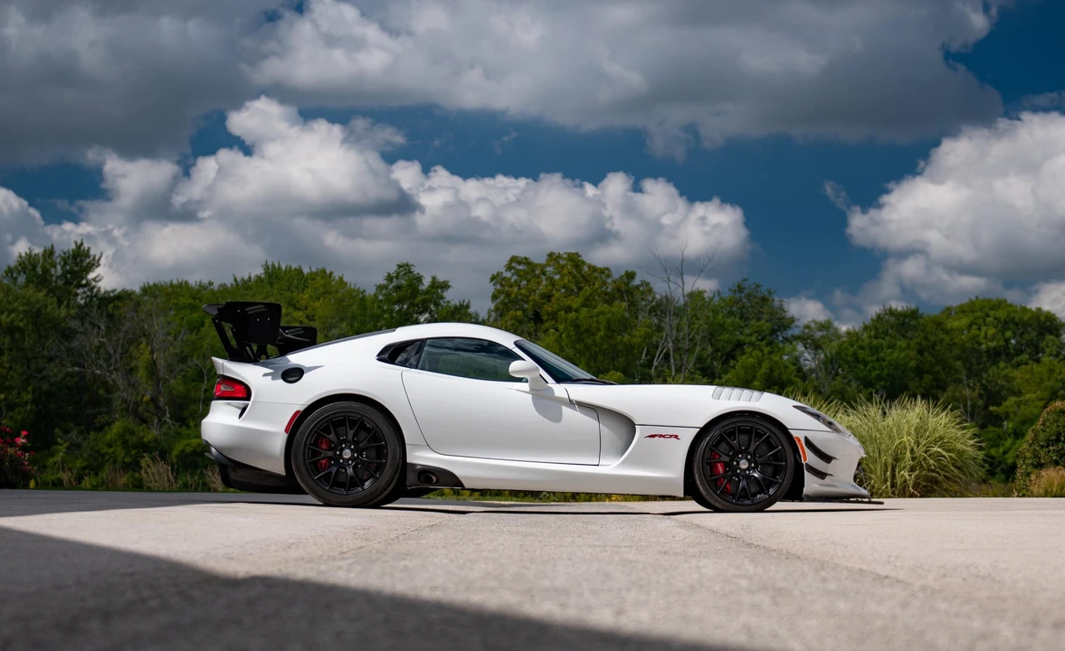 2016 Dodge Viper ACR 5th Gen - Image 13 of 31