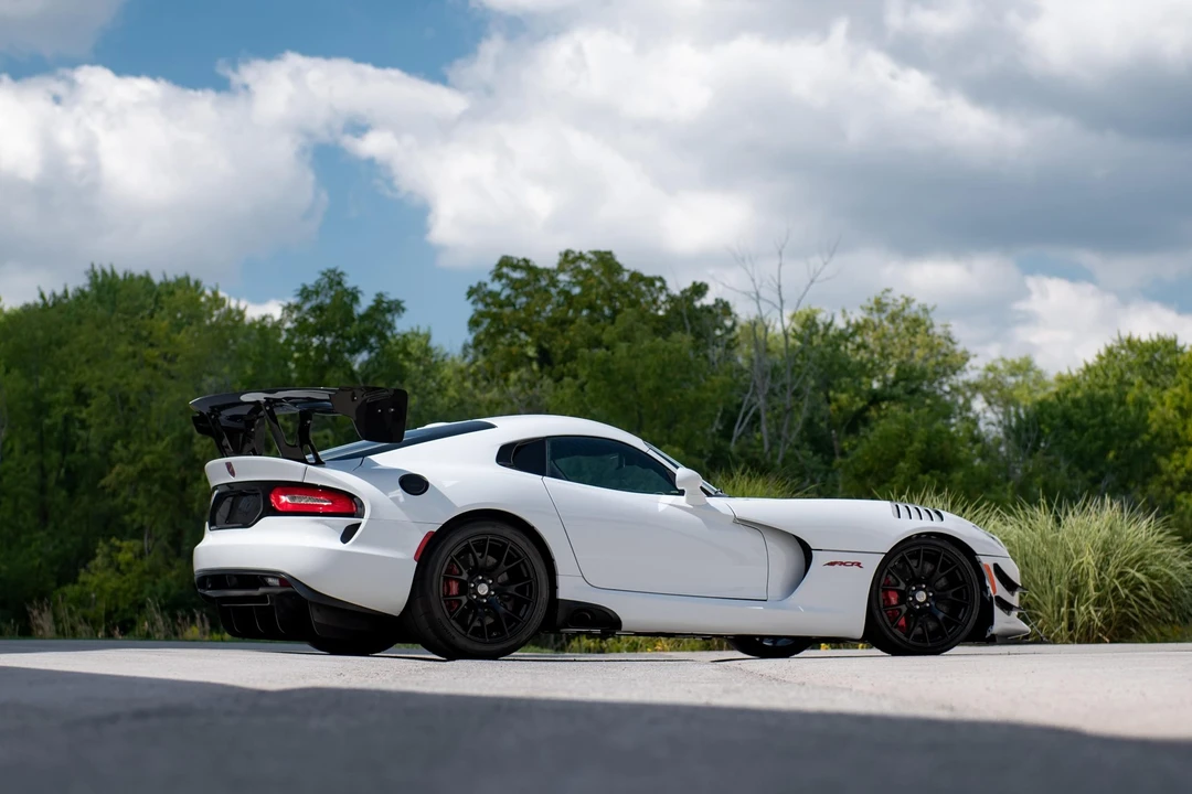 2016 Dodge Viper ACR 5th Gen - Image 14 of 31