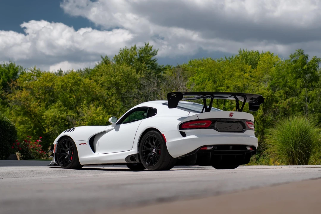 2016 Dodge Viper ACR 5th Gen - Image 15 of 31