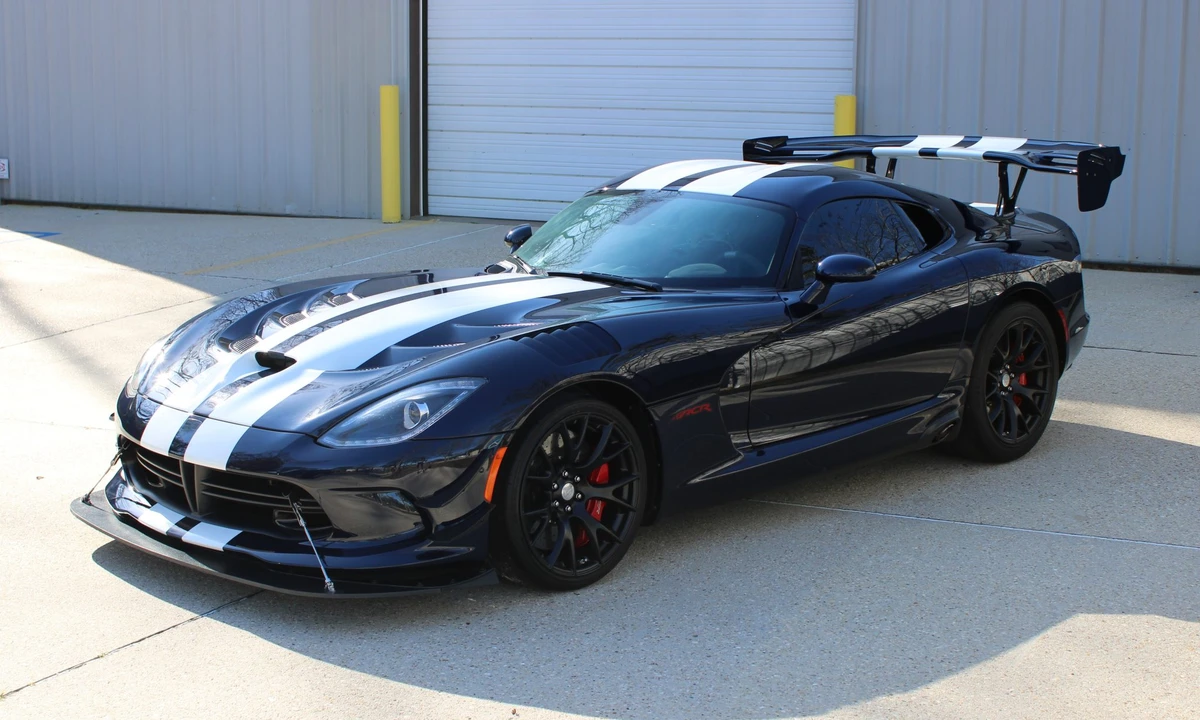 2016 Dodge Viper ACR 5th Gen - Image 2 of 31