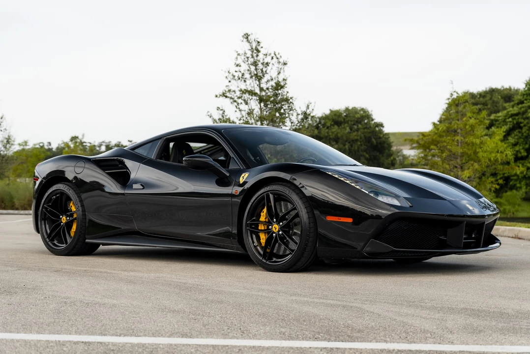 2016 Ferrari 488 GTB - Image 8 of 31