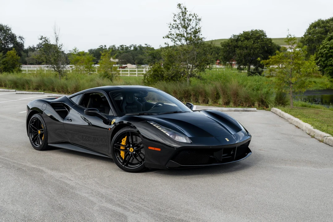 2016 Ferrari 488 GTB - Image 5 of 31