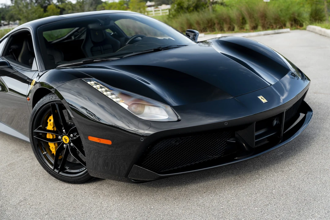 2016 Ferrari 488 GTB - Image 18 of 31