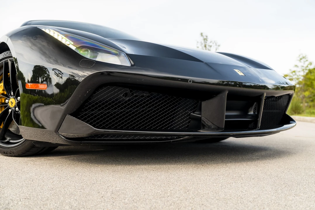 2016 Ferrari 488 GTB - Image 19 of 31