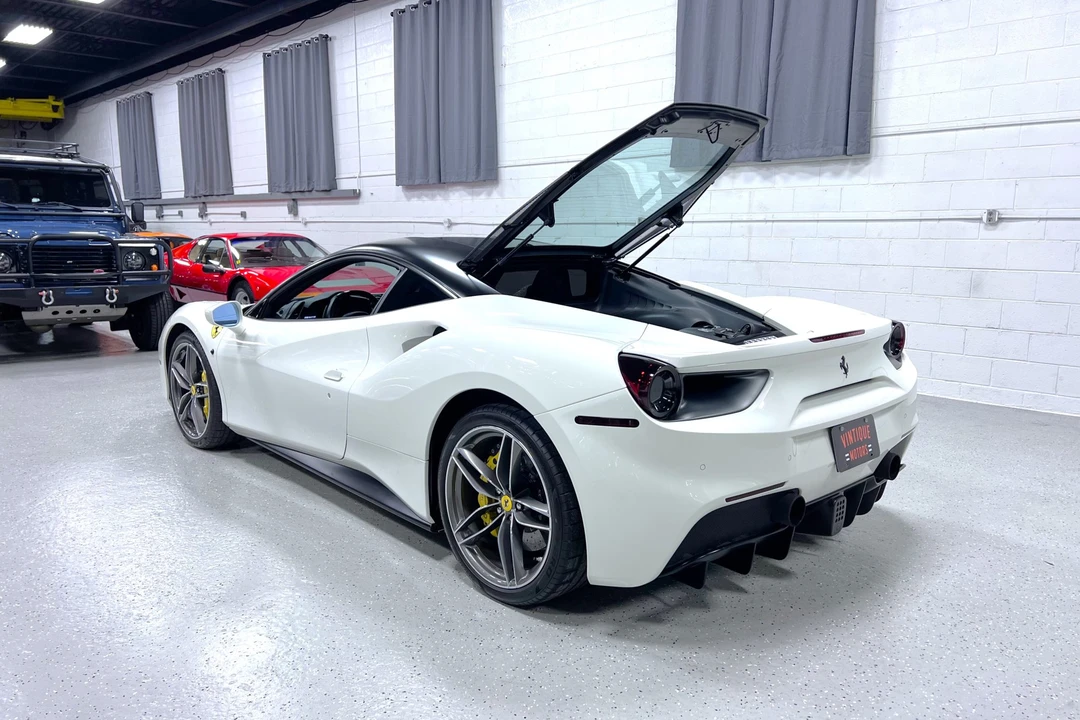 2016 Ferrari 488 GTB - Image 15 of 31