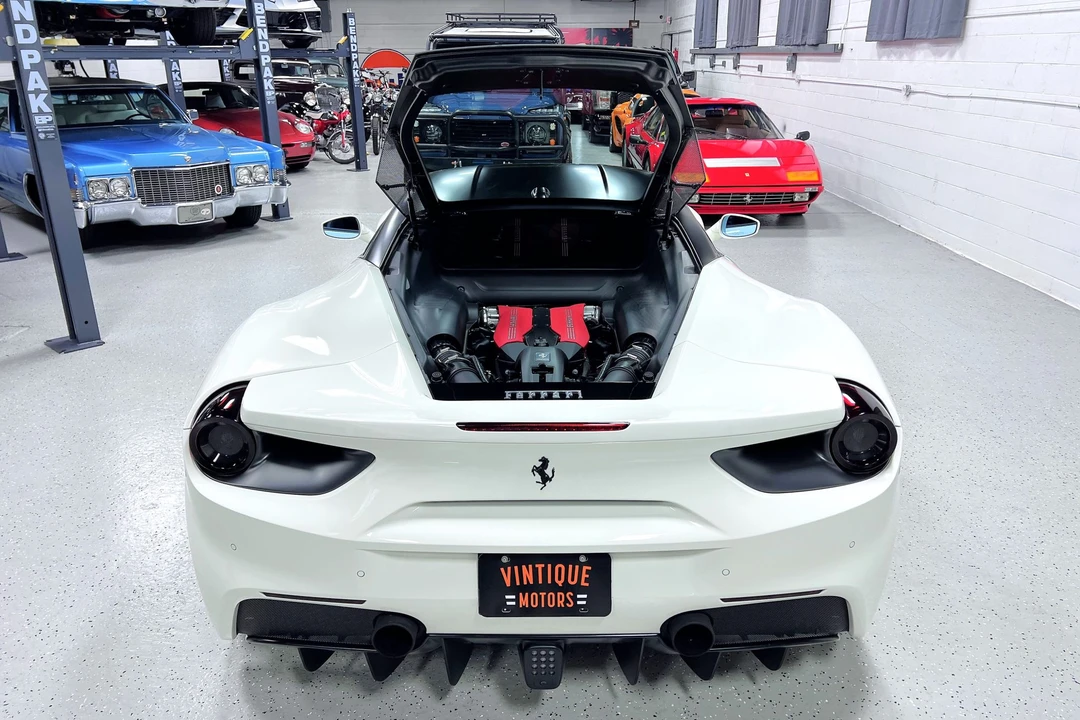 2016 Ferrari 488 GTB - Image 16 of 31