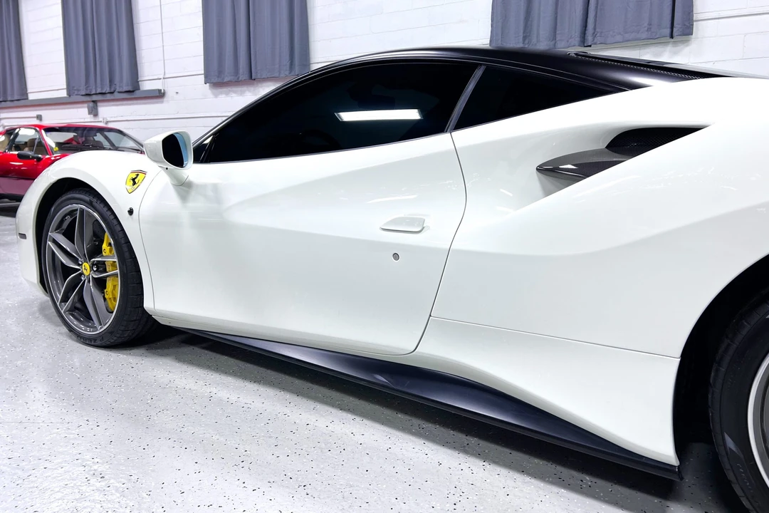 2016 Ferrari 488 GTB - Image 30 of 31