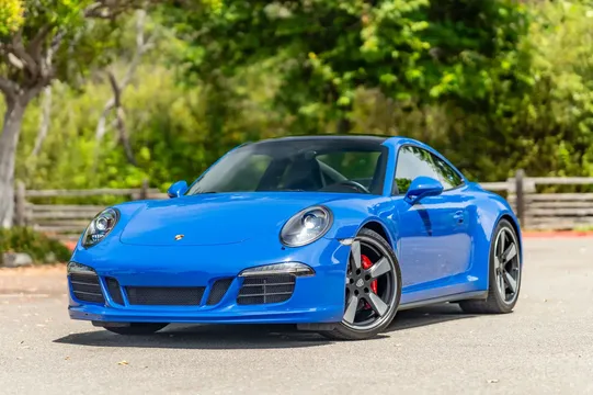 2016 Porsche 911 Carrera GTS Club Coupe