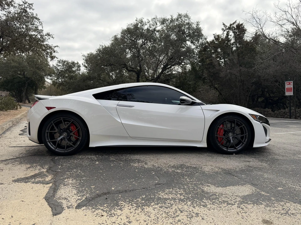 2017 Acura NC1 NSX - Image 15 of 31