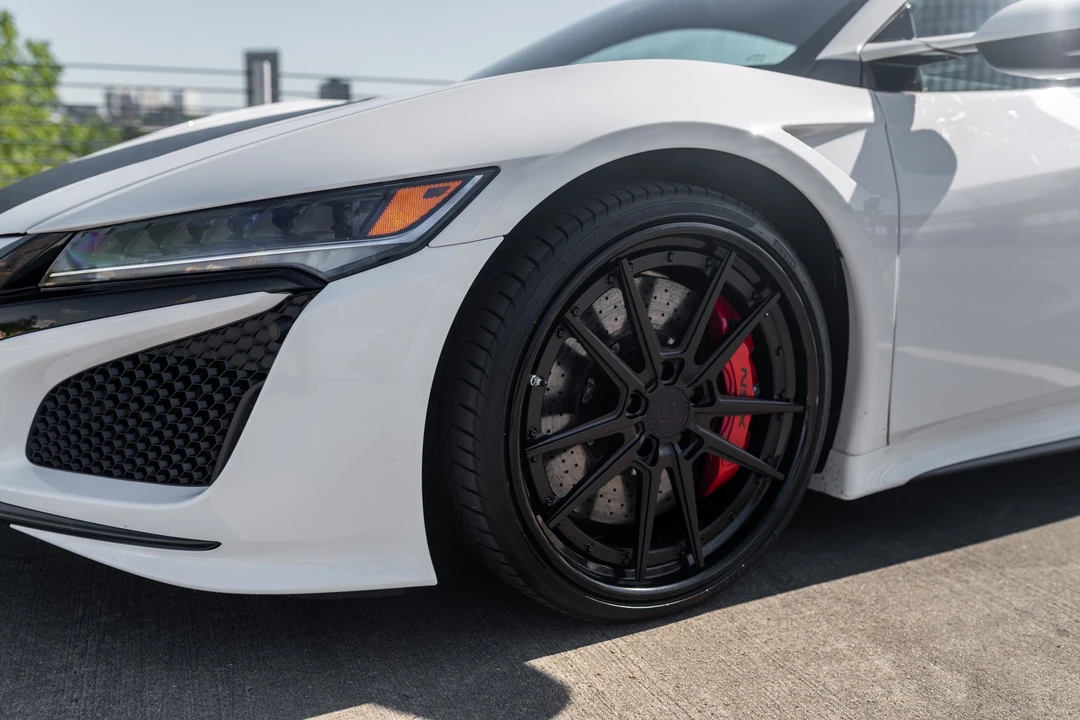 2017 Acura NC1 NSX - Image 24 of 31
