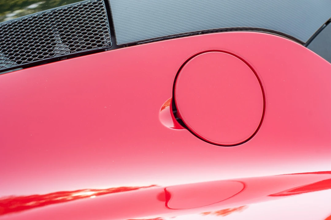 2017 Alfa Romeo 4C Coupe - Image 29 of 31