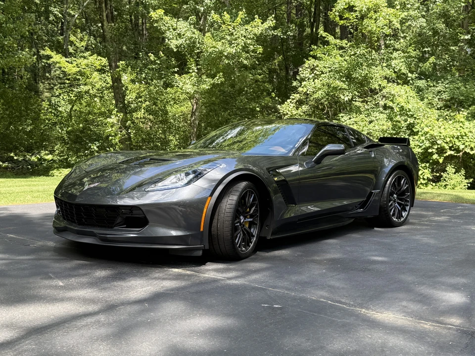2017 Chevrolet Corvette C7 Z06 - Image 2 of 31