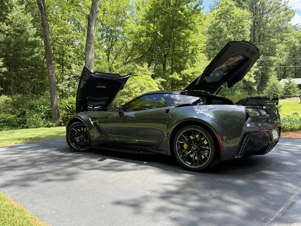 2017 Chevrolet Corvette C7 Z06 - Image 28 of 31