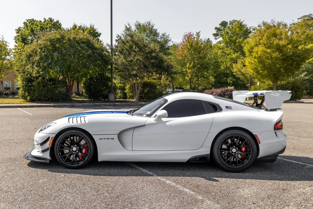 2017 Dodge Viper ACR 5th Gen - Image 8 of 31