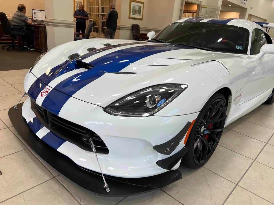 2017 Dodge Viper ACR 5th Gen - Image 15 of 31