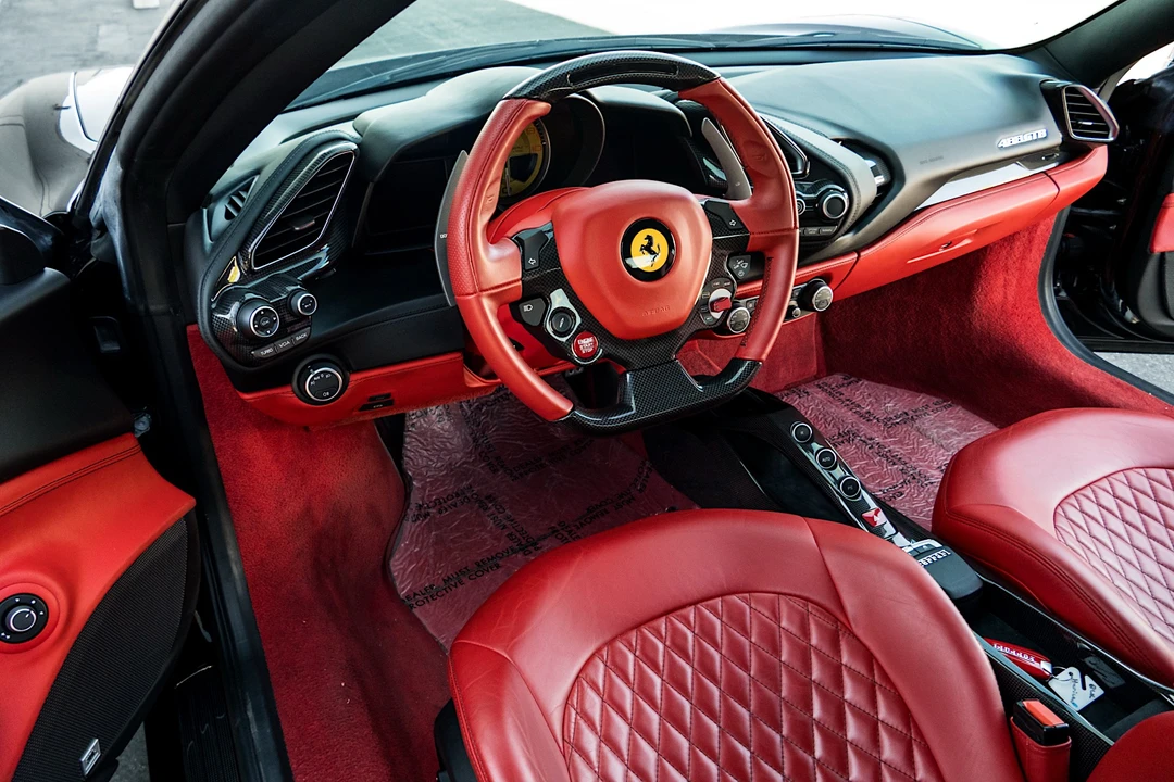 2017 Ferrari 488 GTB - Image 26 of 31