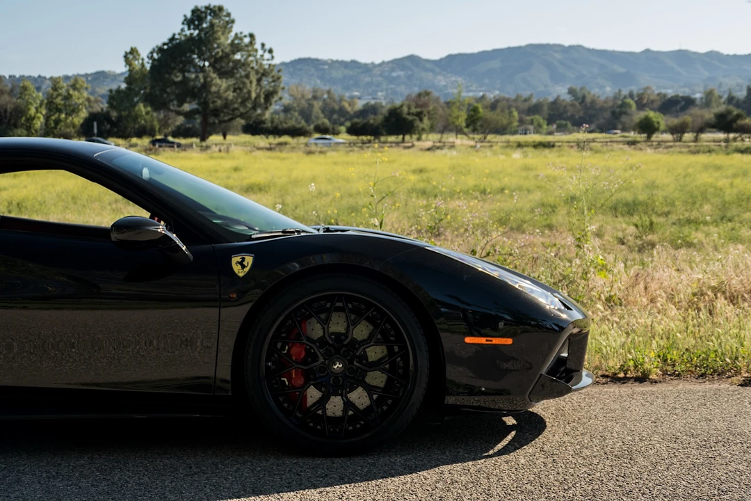 2017 Ferrari 488 GTB - Image 8 of 31