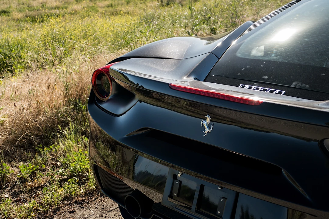 2017 Ferrari 488 GTB - Image 16 of 31