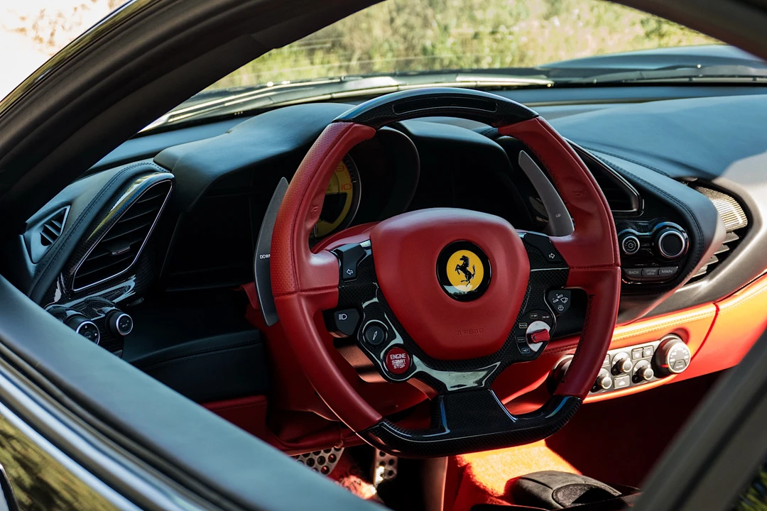 2017 Ferrari 488 GTB - Image 24 of 31